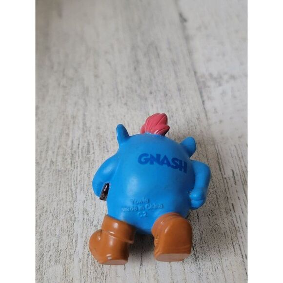 Yowie beaver blue monster mini walrus scary toy - Picture 3 of 4